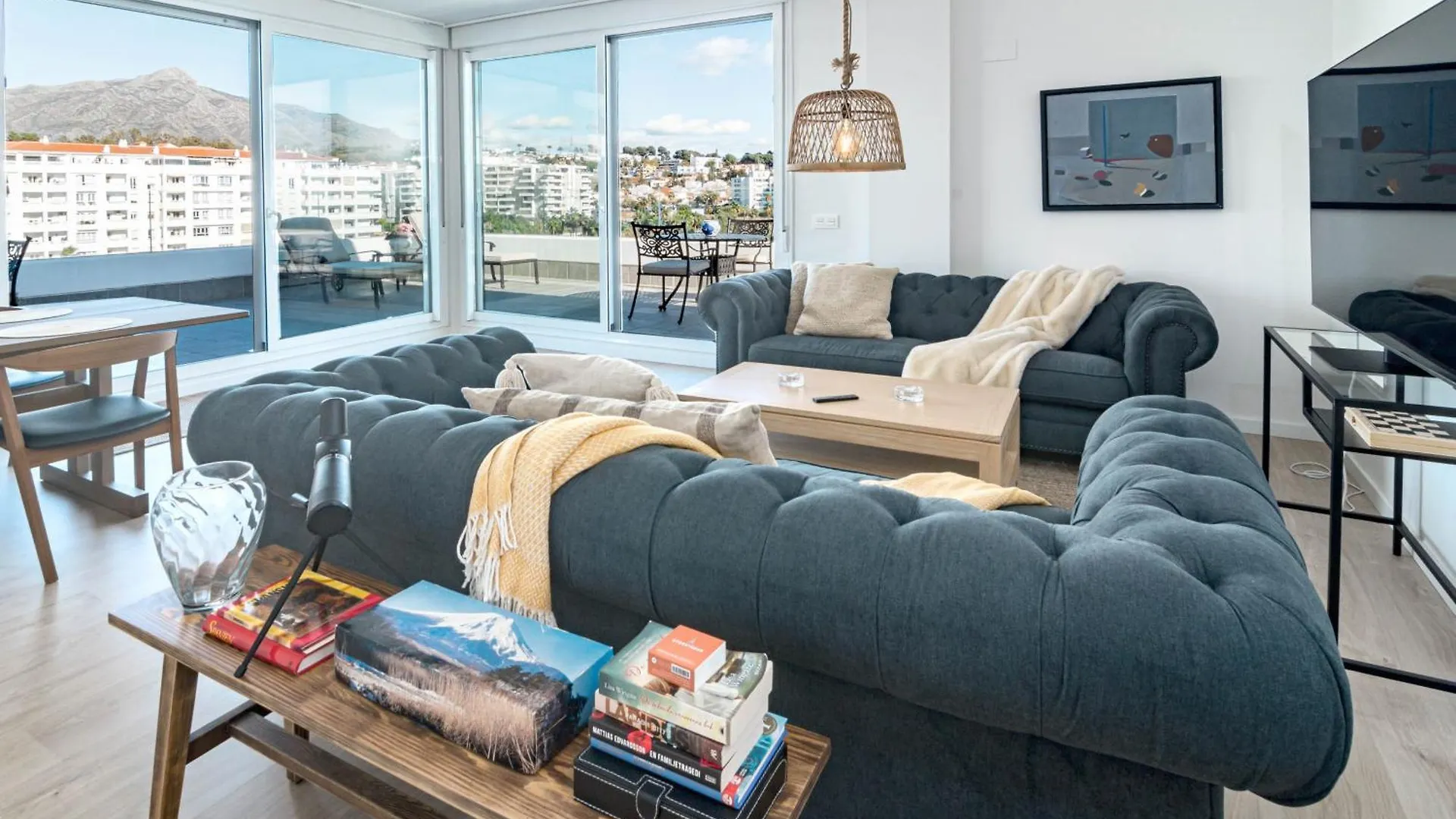 Jg36B- Luxury Penthouse With Spacious Balcony Μαρμπέλλα Διαμέρισμα