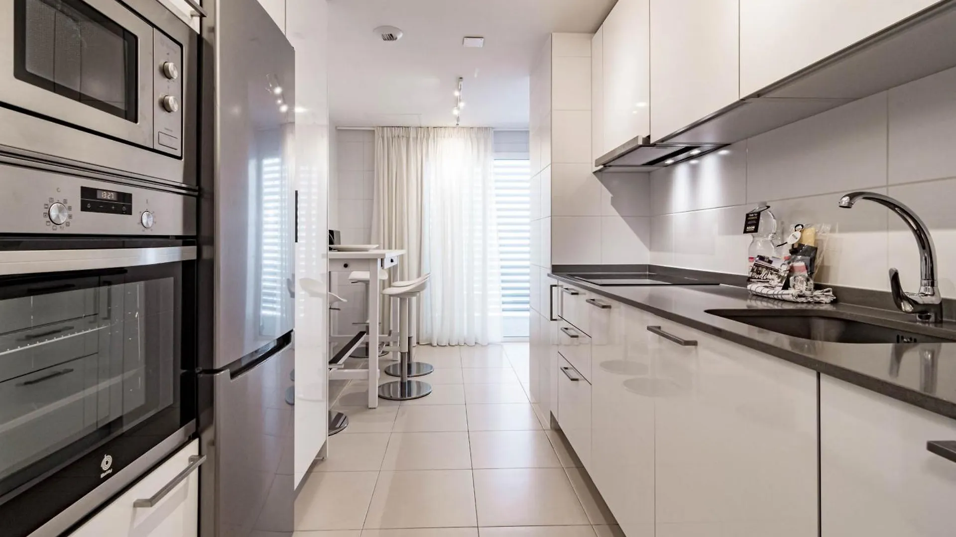Jg36B- Luxury Penthouse With Spacious Balcony マルベーリャ スペイン