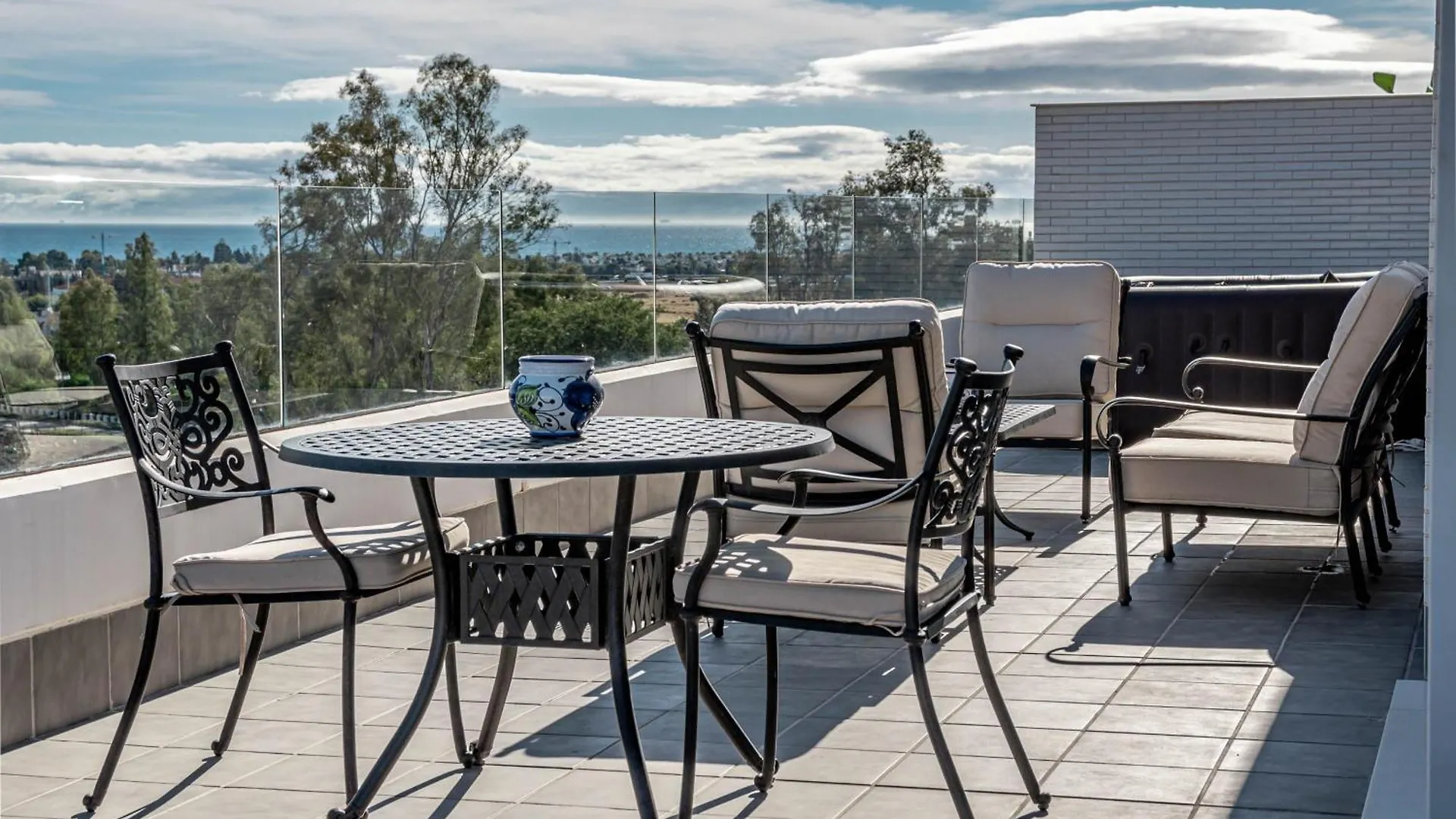 Jg36B- Luxury Penthouse With Spacious Balcony Marbella